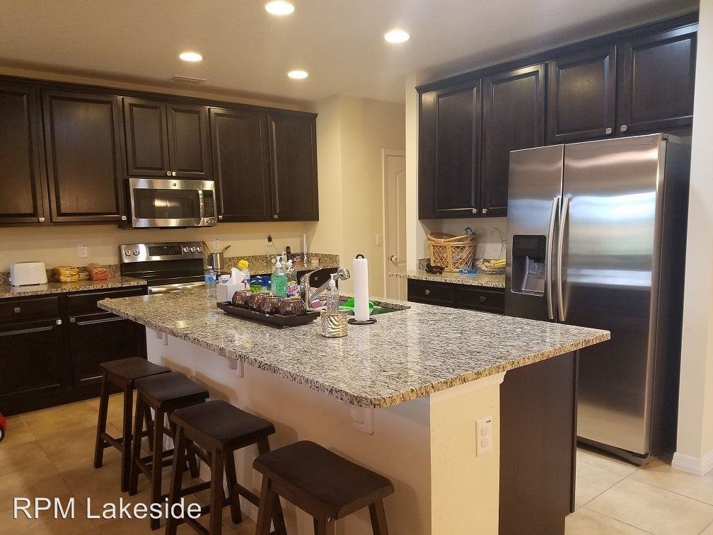 238 Barrington Dr - Photo 3 of 14