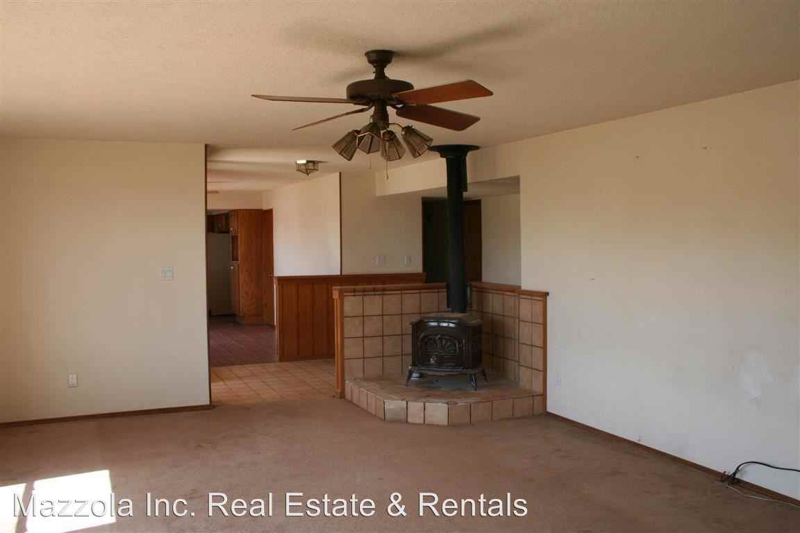 24 Madole Rd - Photo 3 of 13
