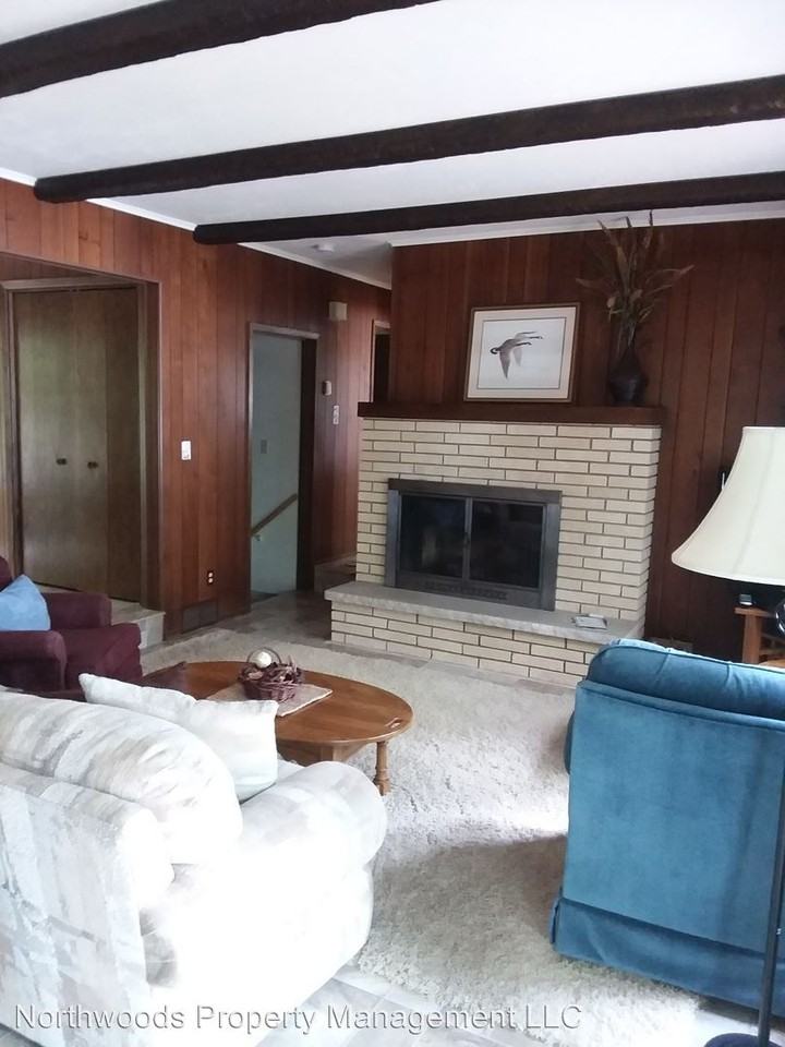 8538 Huber Ln - Photo 3 of 21