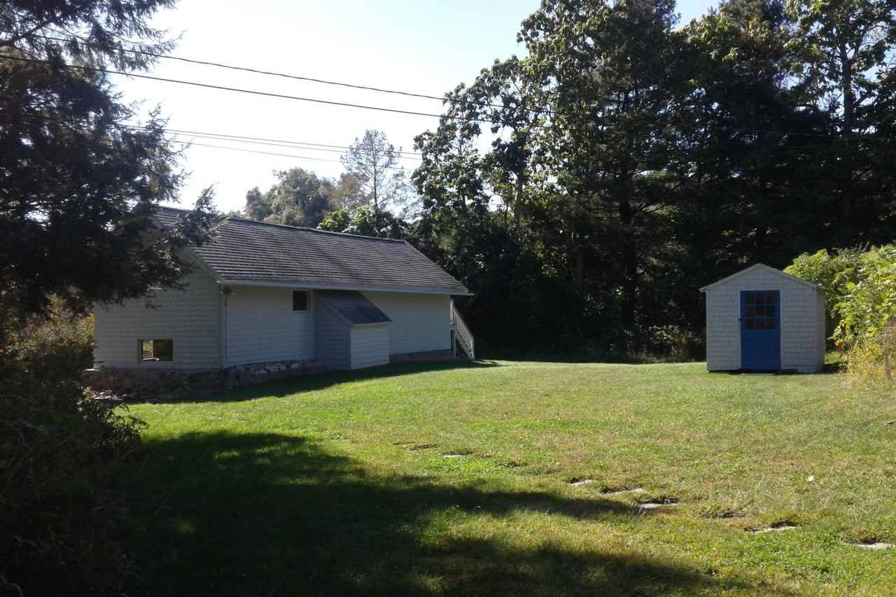 79 Conant Rd - Photo 2 of 8