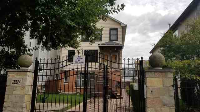 2821 N Sawyer Ave #2 - Photo 2 of 7