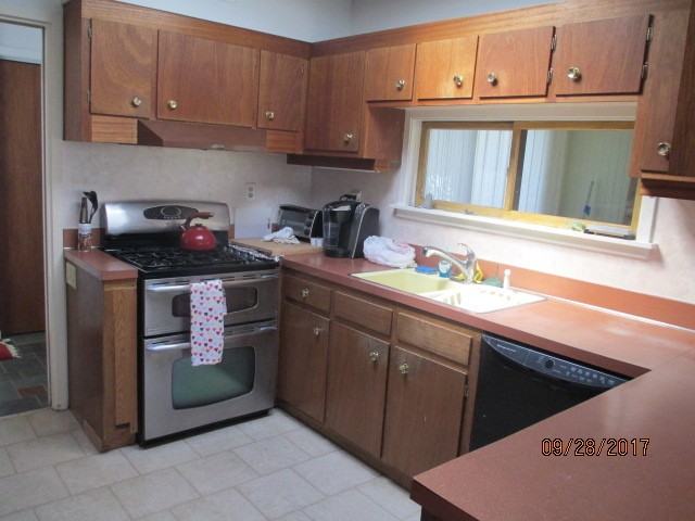 10012 Covell St - Photo 3 of 31