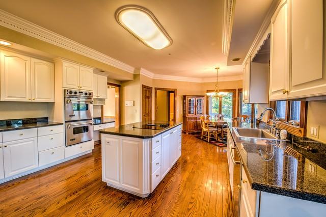 4463 Kettering Dr - Photo 3 of 20