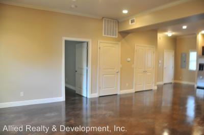 515 Wesley Pl - Photo 3 of 5