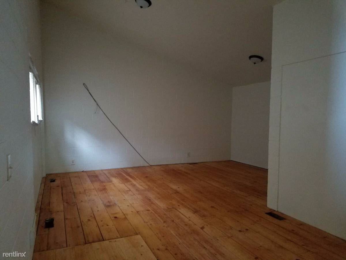 58 Bradley St - Photo 2 of 7