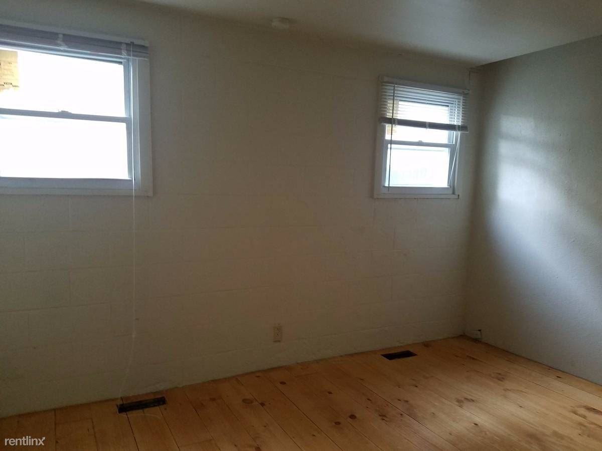 58 Bradley St - Photo 3 of 7