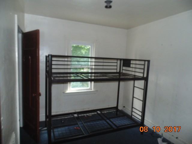 160 Keller St - Photo 3 of 4