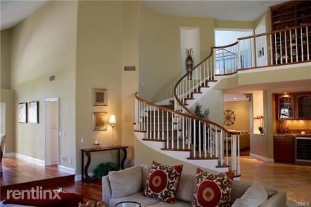 28 New Haven - Photo 3 of 30