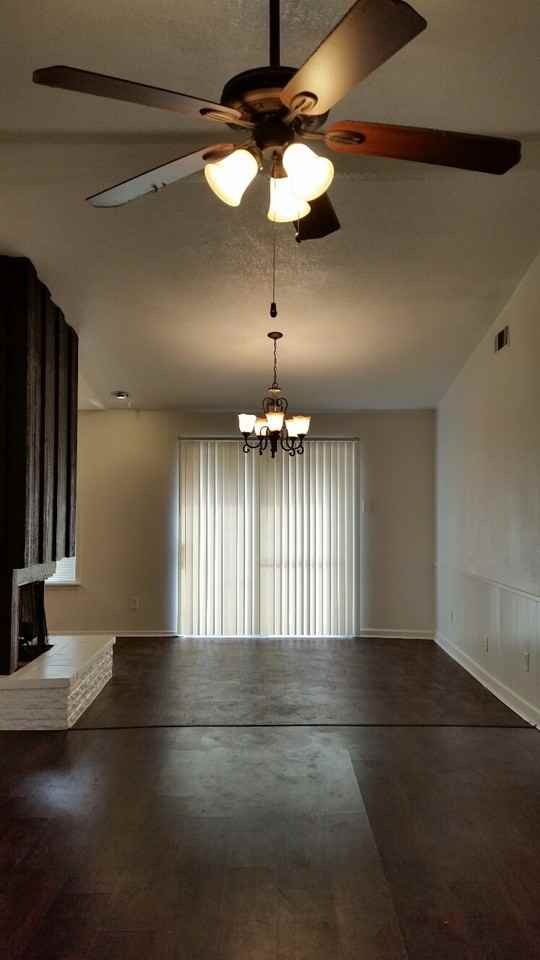 300 Ocean Dr - Photo 3 of 13