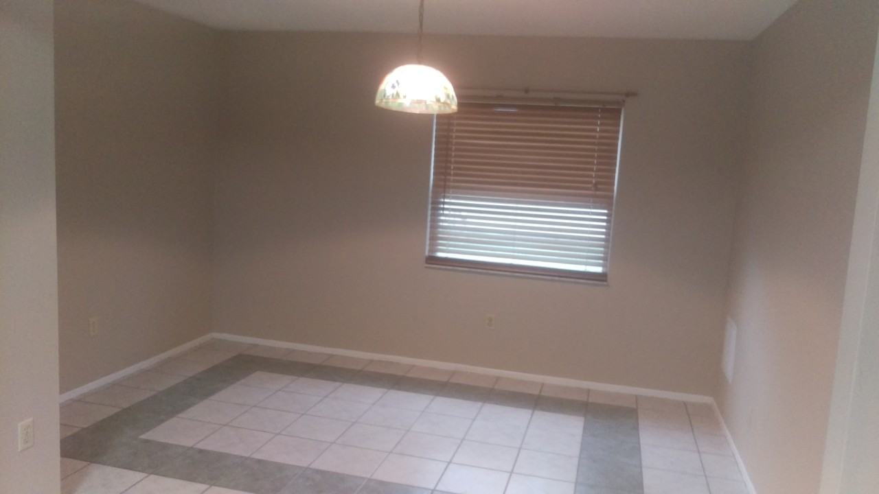 4901 Crofton Way - Photo 3 of 18