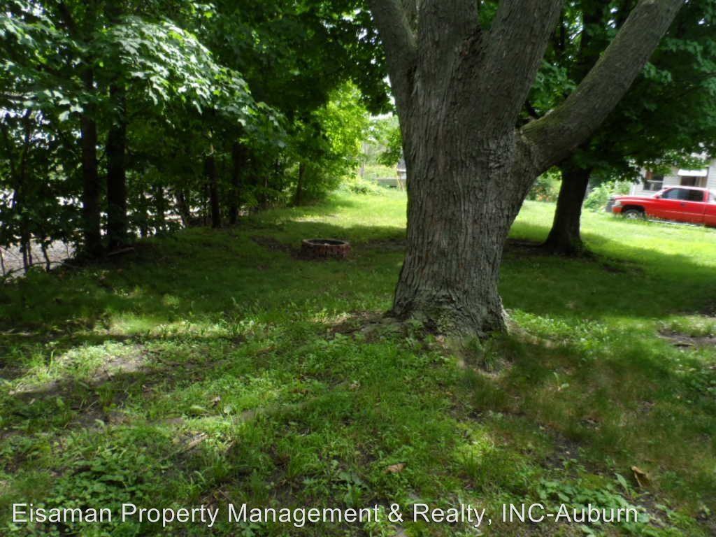 122 N Grant St - Photo 3 of 10