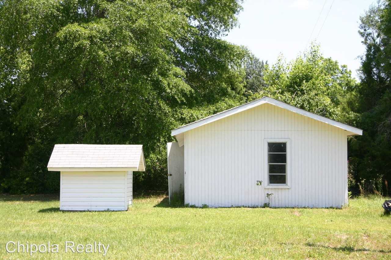 2054 Happy Hollow Rd - Photo 2 of 11