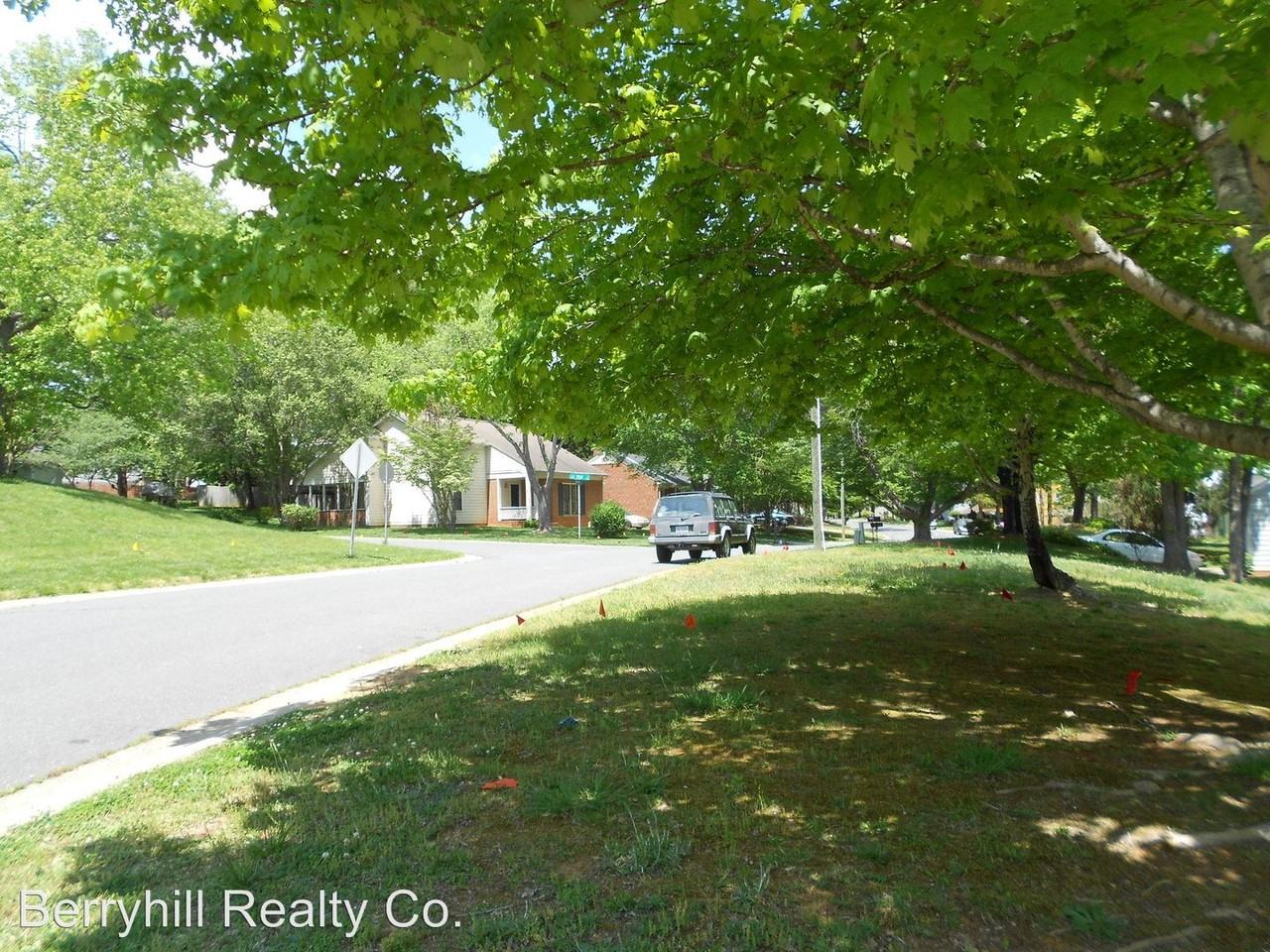 7228 Walterboro Rd - Photo 2 of 13