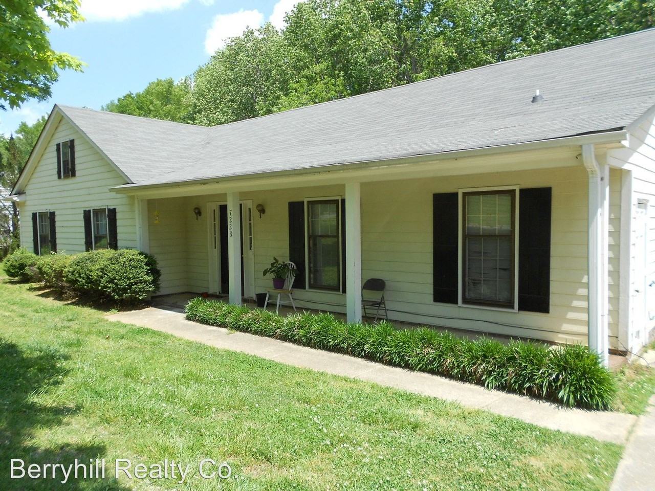 7228 Walterboro Rd - Photo 3 of 13