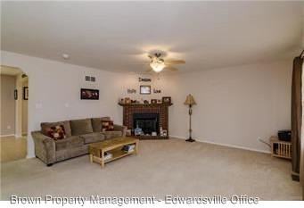 1504 Nottinghill Dr - Photo 3 of 33