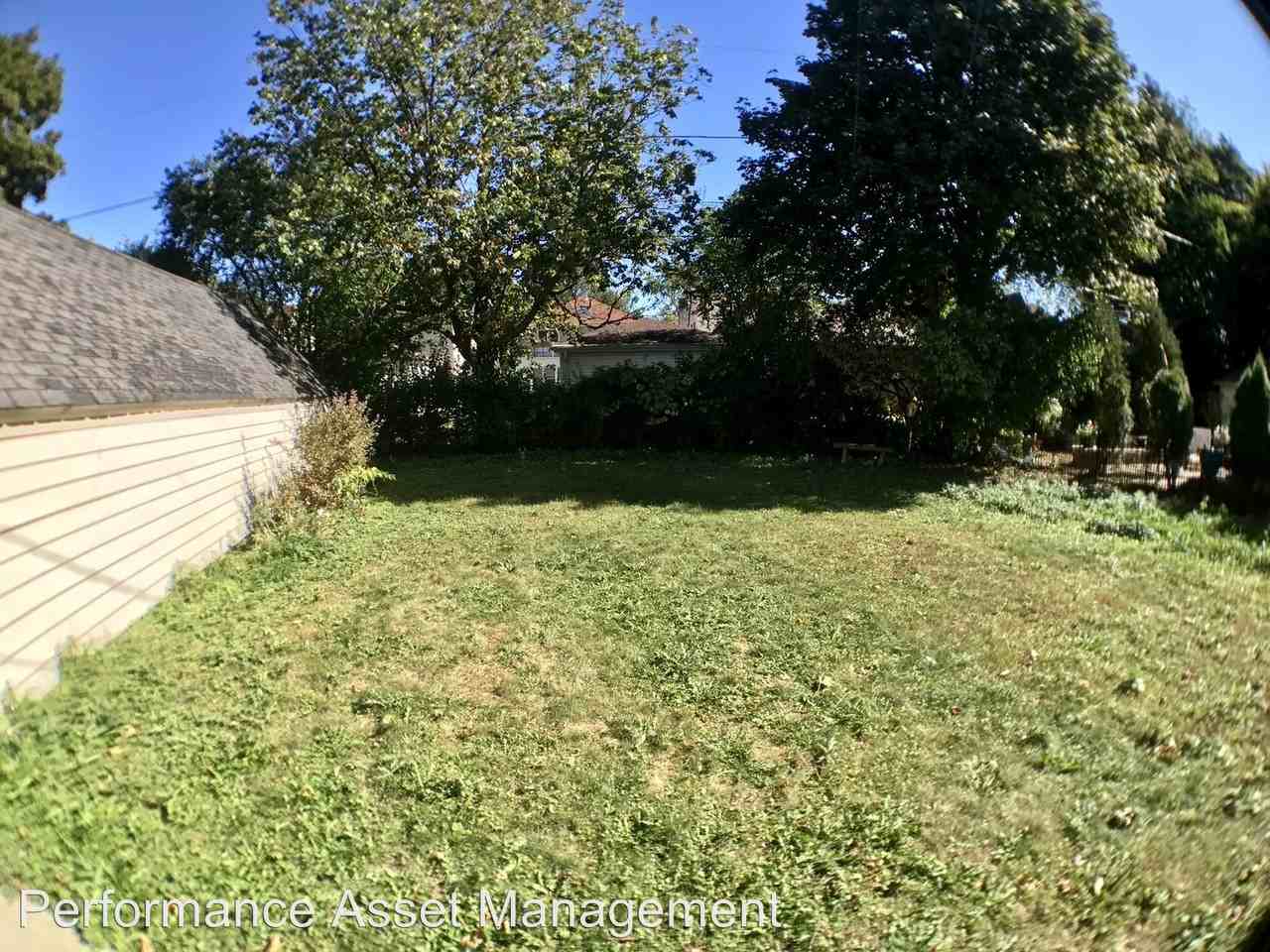 2838 N Lefeber Ave - Photo 3 of 22