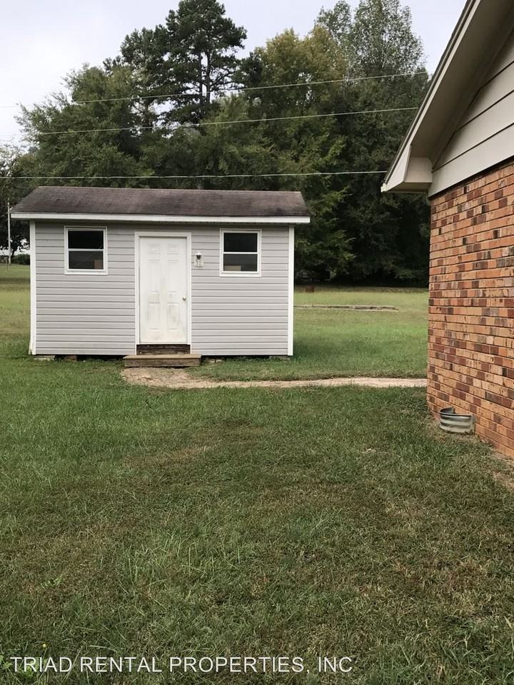 1453 Briarcliff Dr - Photo 2 of 21