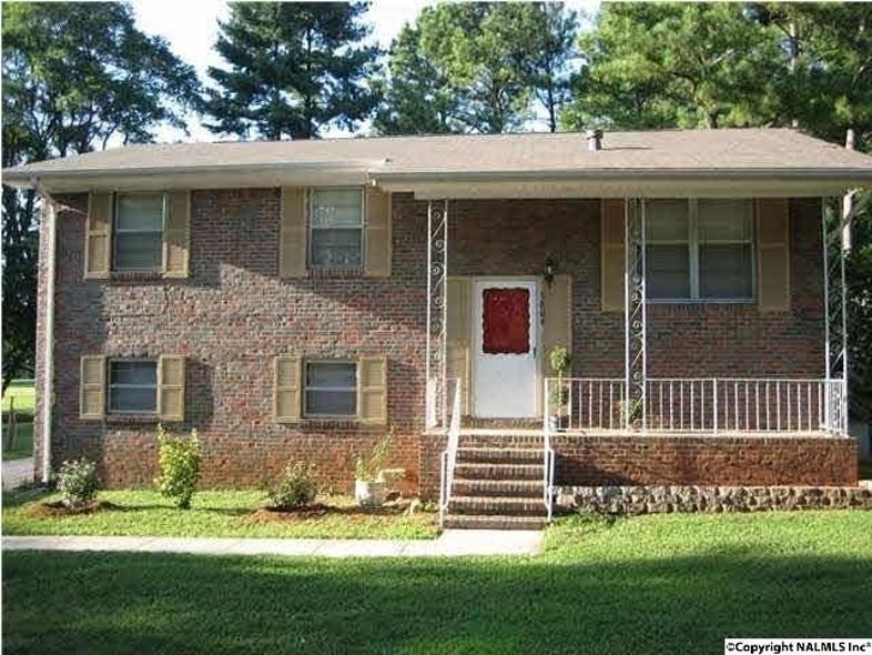 3804 Sparkman Dr NW, Huntsville, AL 35810 4 Bedroom House for 975
