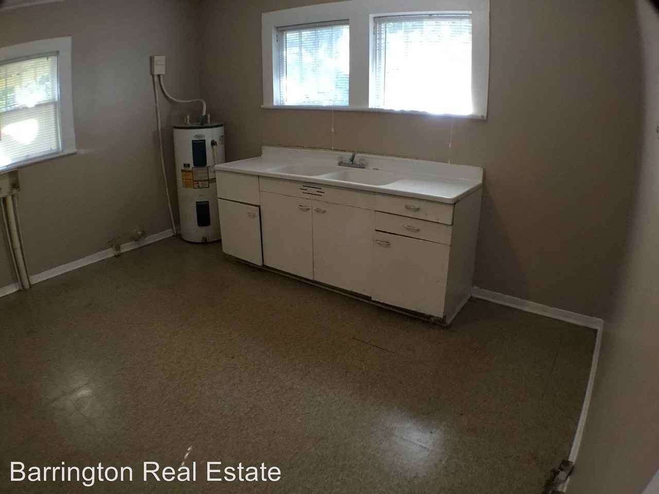 235 Center St - Photo 3 of 5