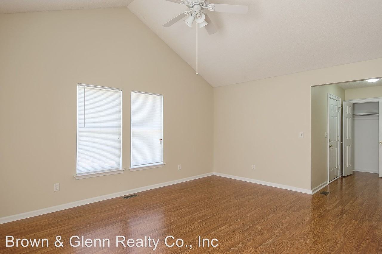 2316 Pendleton St - Photo 2 of 10