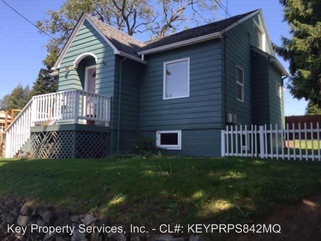 1609 F St - Photo 2 of 13