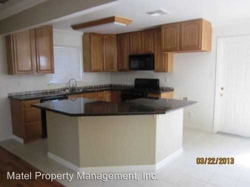 1421 Kingsbury Ave - Photo 2 of 7