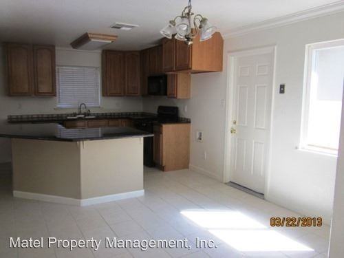 1421 Kingsbury Ave - Photo 3 of 7