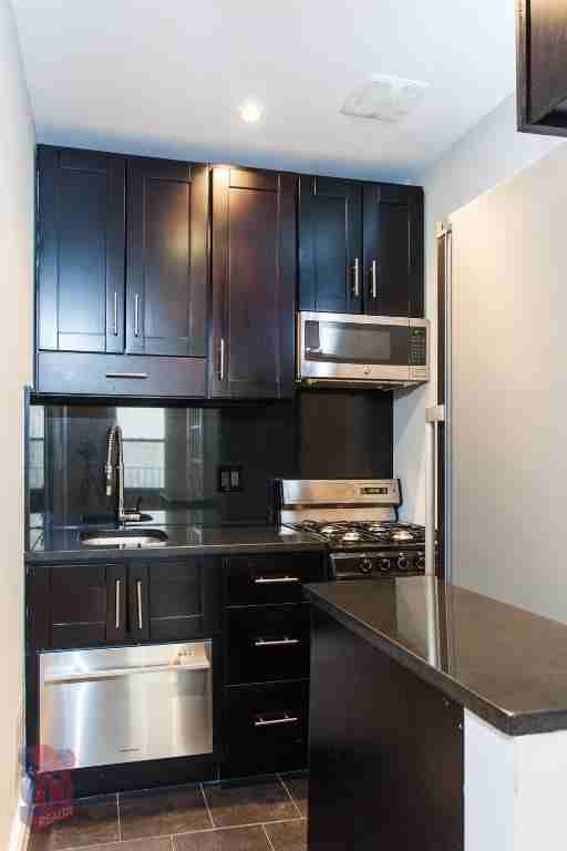 562 Hudson Street #8 - Photo 2 of 5