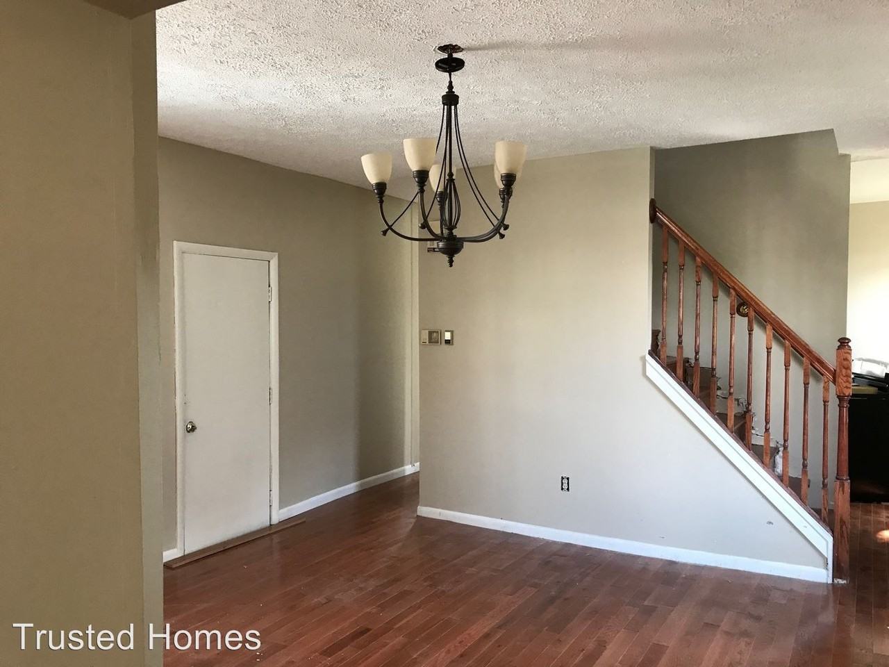 940 Wilmington Ave - Photo 3 of 18