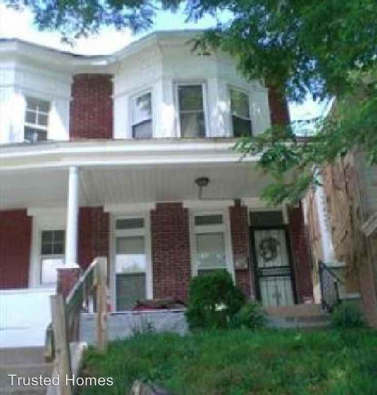 2423 Denison St - Photo 2 of 13