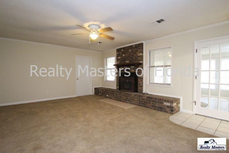 3195 County Rd 196 - Photo 3 of 20