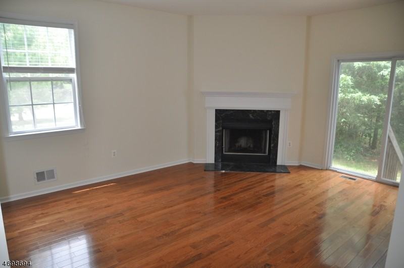 2 Boice Ln - Photo 3 of 24