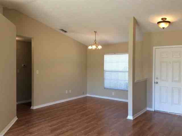 11732 Crescent Pines Blvd - Photo 2 of 12