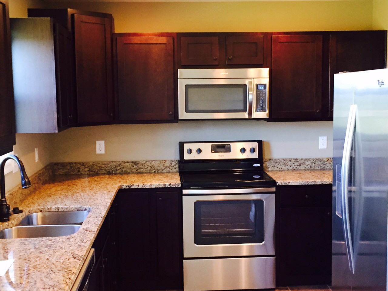 1105 Marathon Drive - Photo 3 of 16