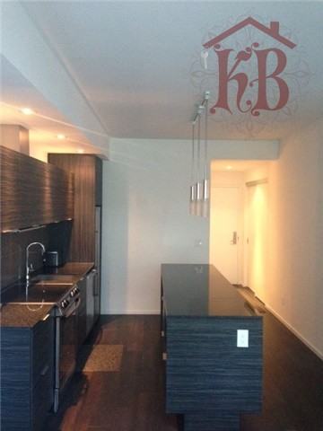 8 Charlotte Street #414