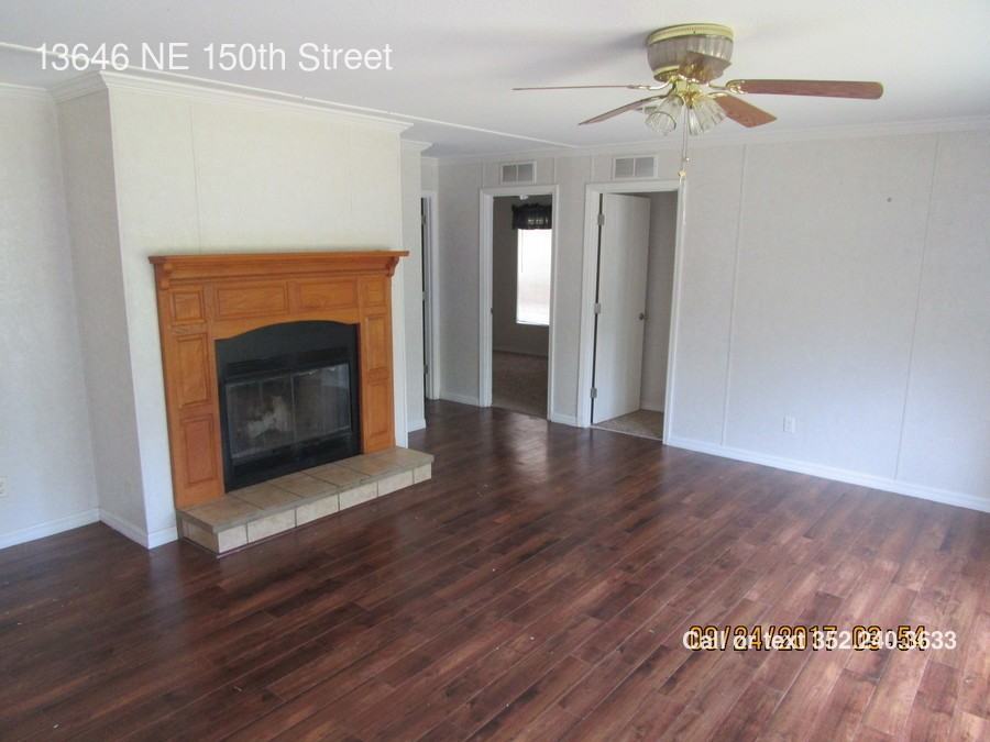 13646 SE 3rd St - Photo 3 of 4