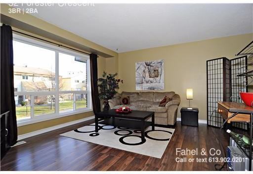 32 Forester Crescent - Photo 2 of 10