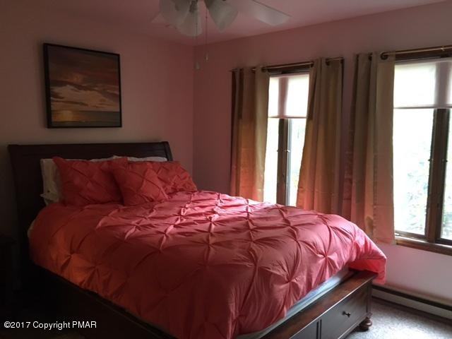 37 Red Fox Ct - Photo 3 of 15