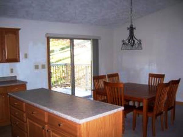 736 Harbor View Rd - Photo 2 of 8