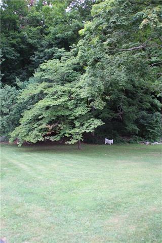 36 Circle Dr - Photo 3 of 27