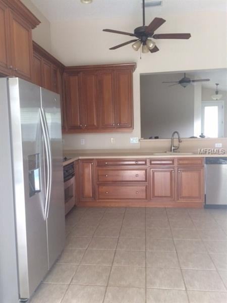 7133 Lake Eaglebrooke Dr - Photo 3 of 7