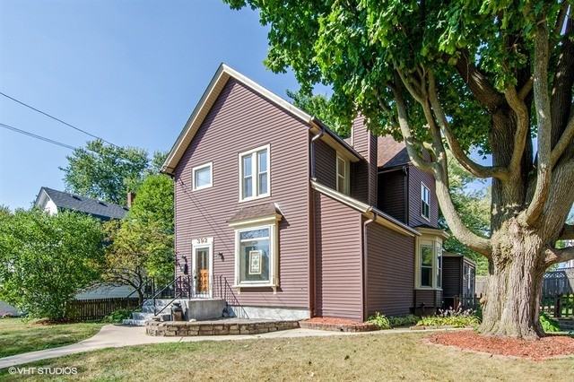 392 Congdon Ave - Photo 2 of 21