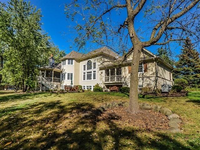 7355 Bannockburn Cir - Photo 3 of 42