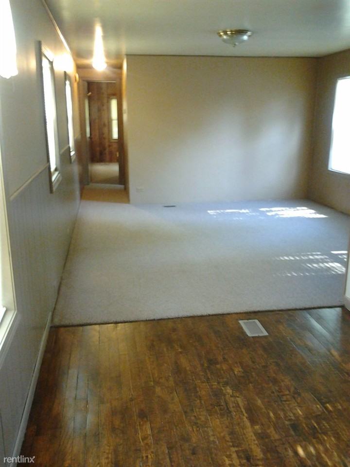 23718 22 Mile Rd NE - Photo 3 of 10