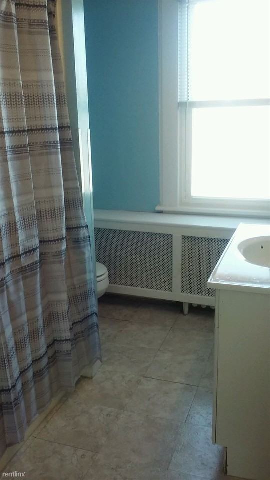 510 1/2 Lehigh Ave - Photo 2 of 9