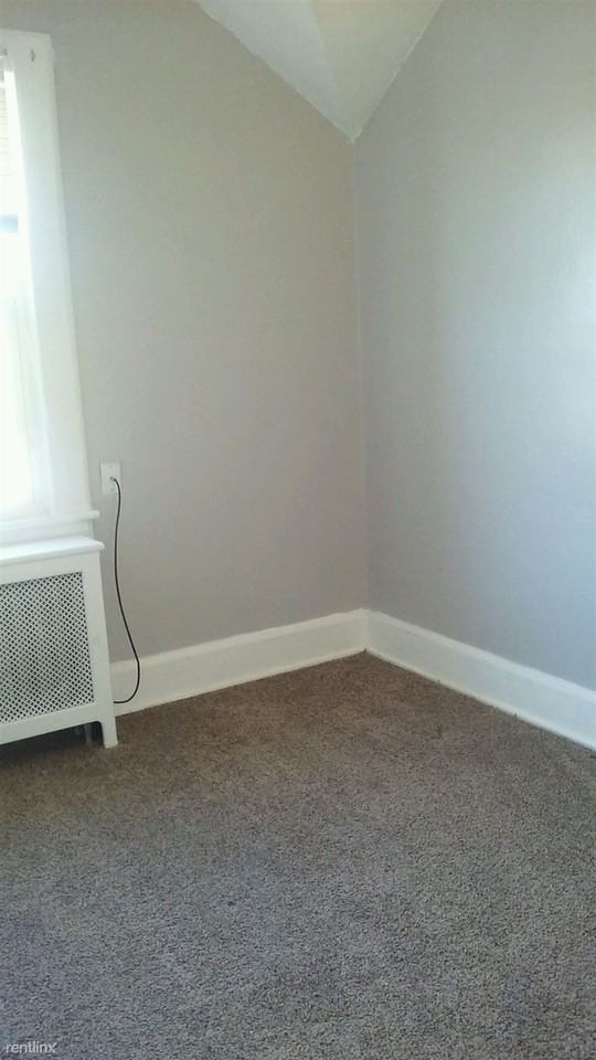 510 1/2 Lehigh Ave - Photo 3 of 9