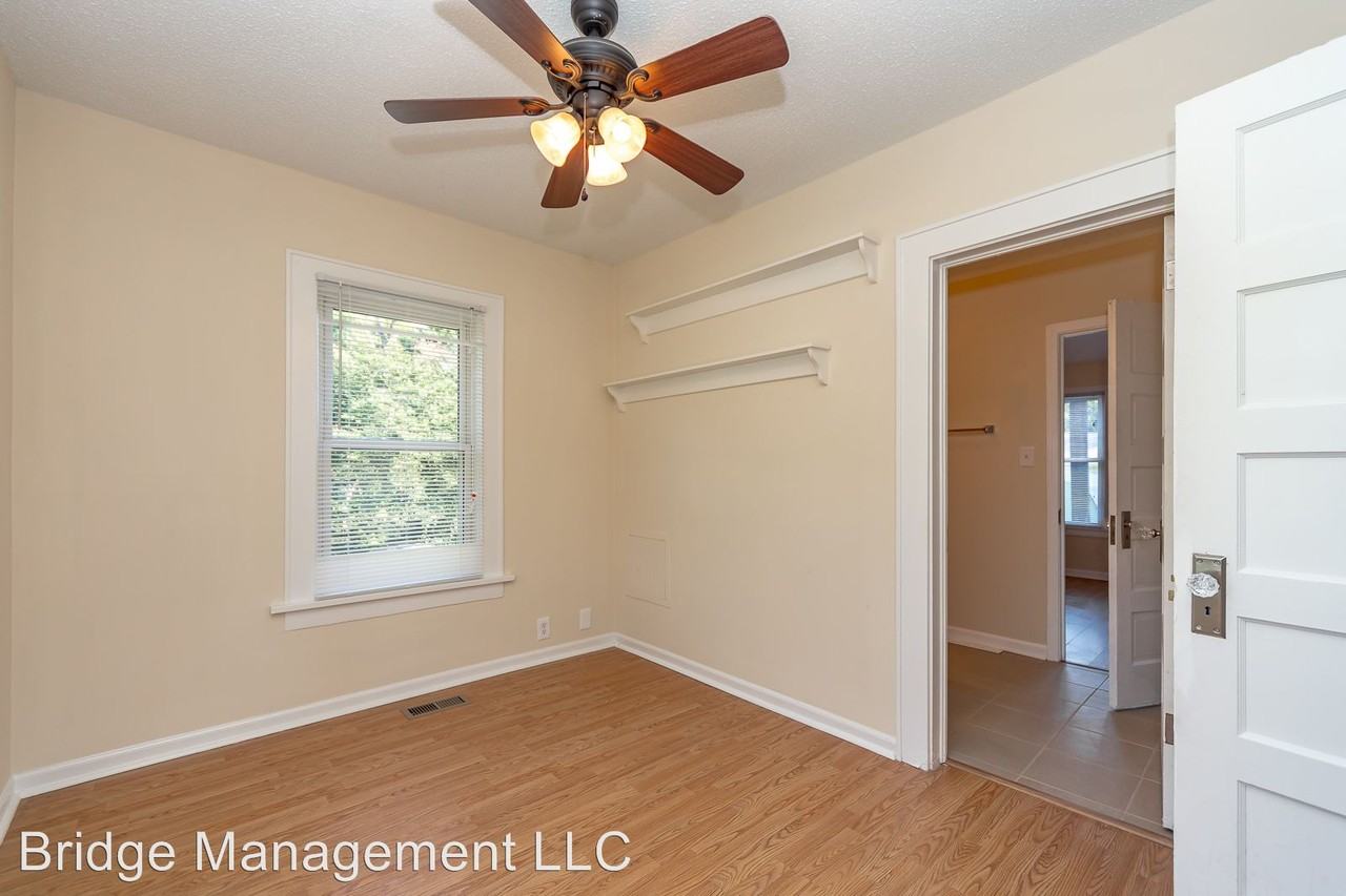 4213 N Quincy Ave - Photo 3 of 11