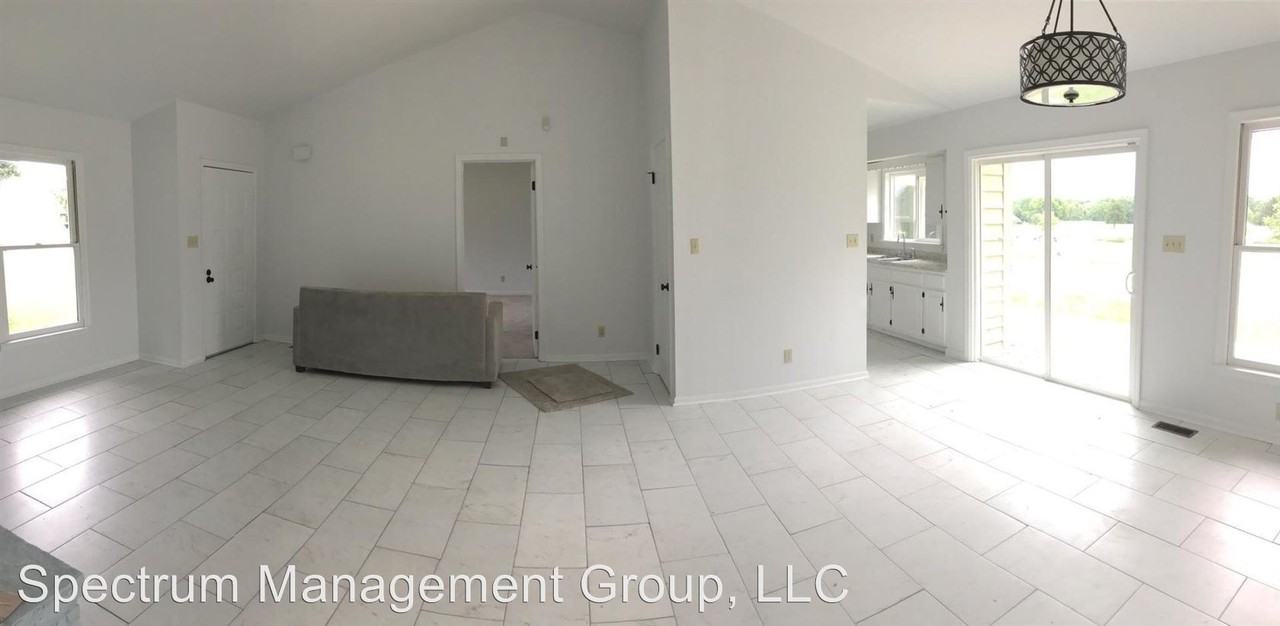 638 Harrison Ferry Rd - Photo 3 of 7