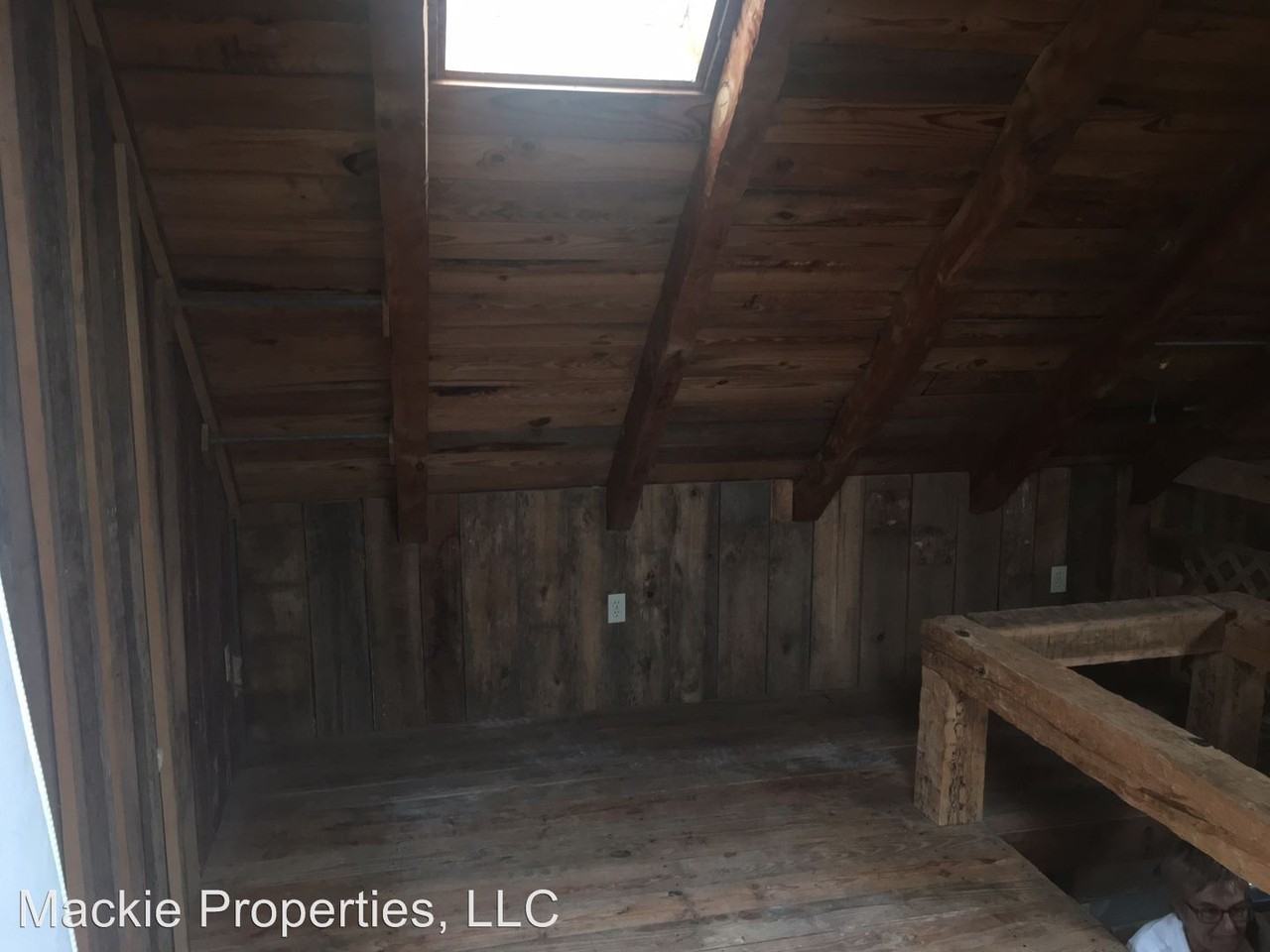 2011 S Maxwell St - Photo 2 of 6