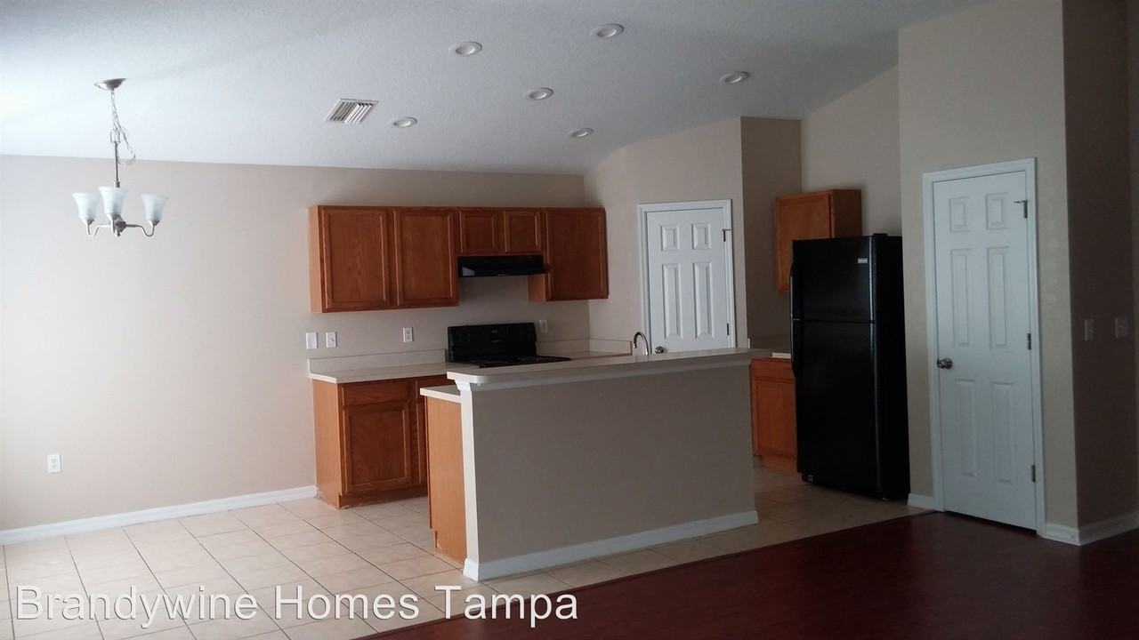 9514 Cypress Harbor Dr - Photo 2 of 2